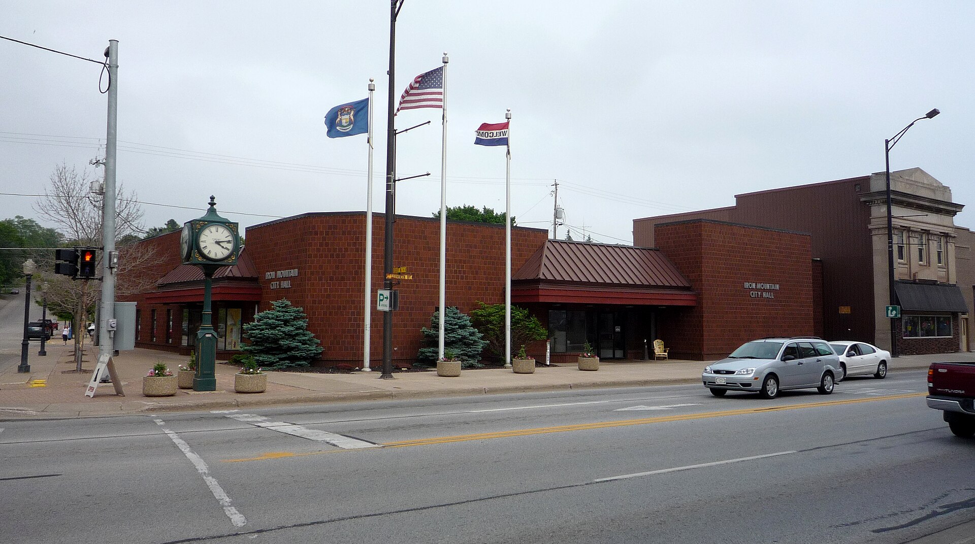 Iron Mountain, Michigan, the Dickinson County seat on the Menominee Range