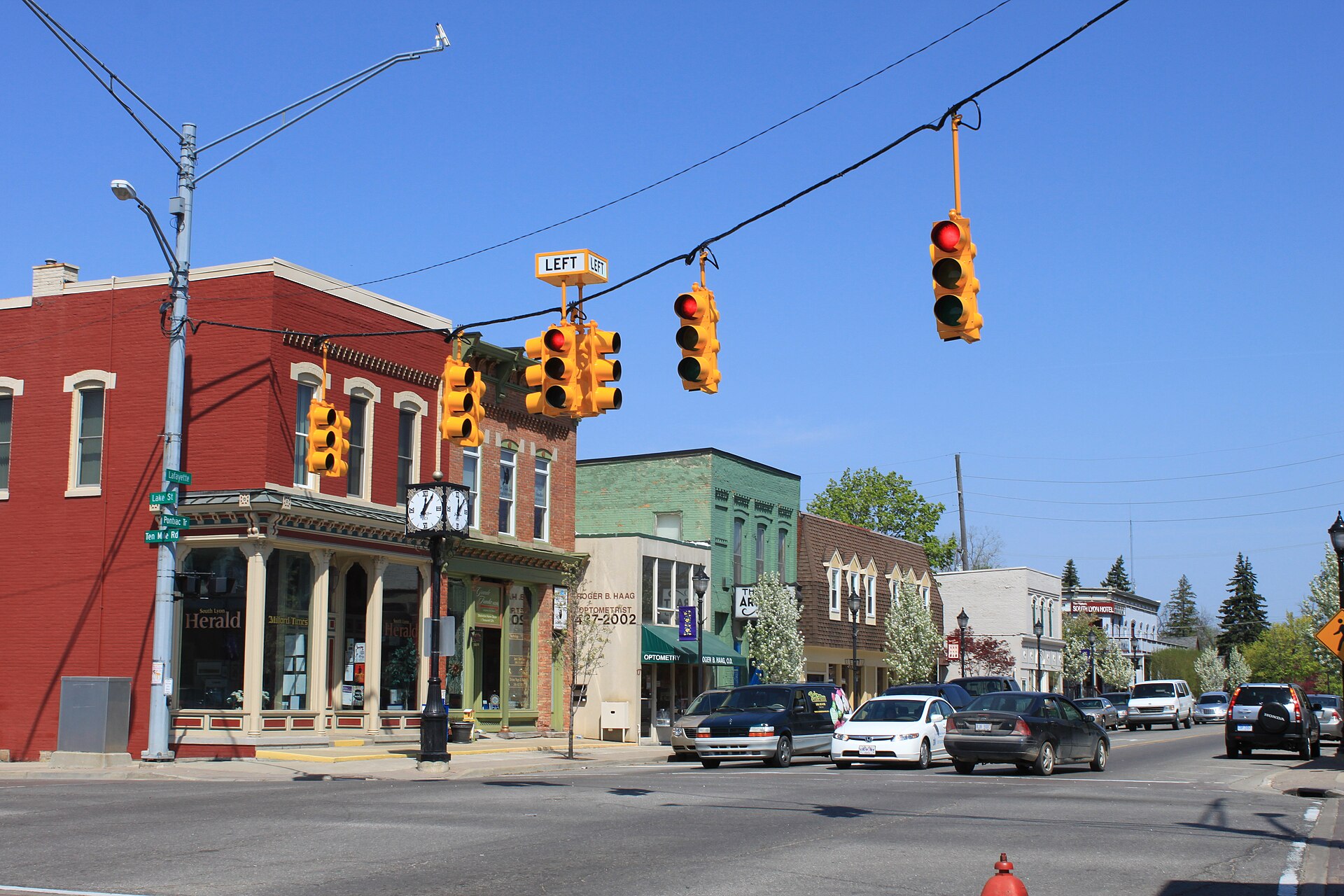 South Lyon, Michigan, on the Oakland and Livingston county line
