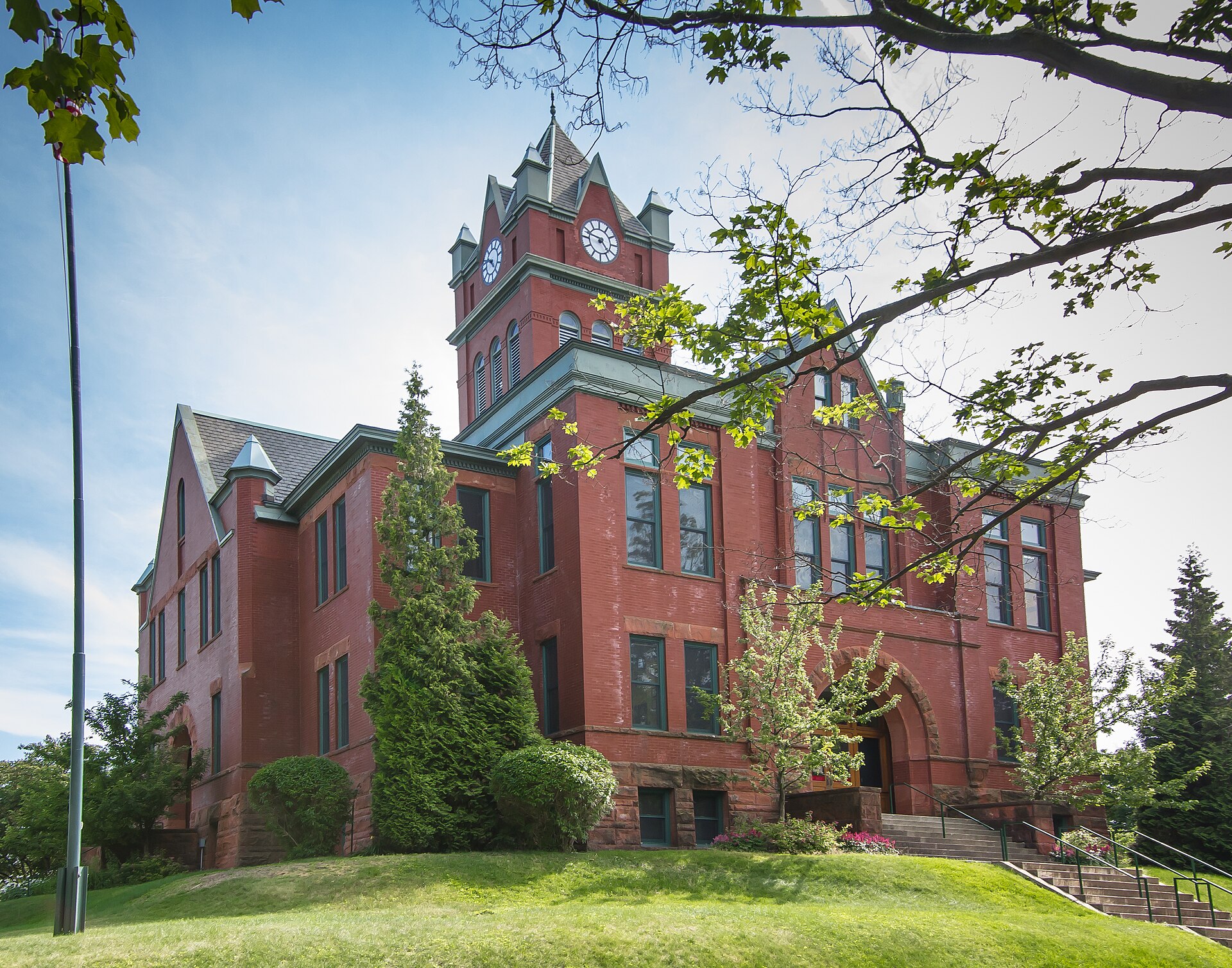 Traverse City, Michigan — CFH Insurance Consultants provides group health insurance and employee benefits consulting for Traverse City, MI employers