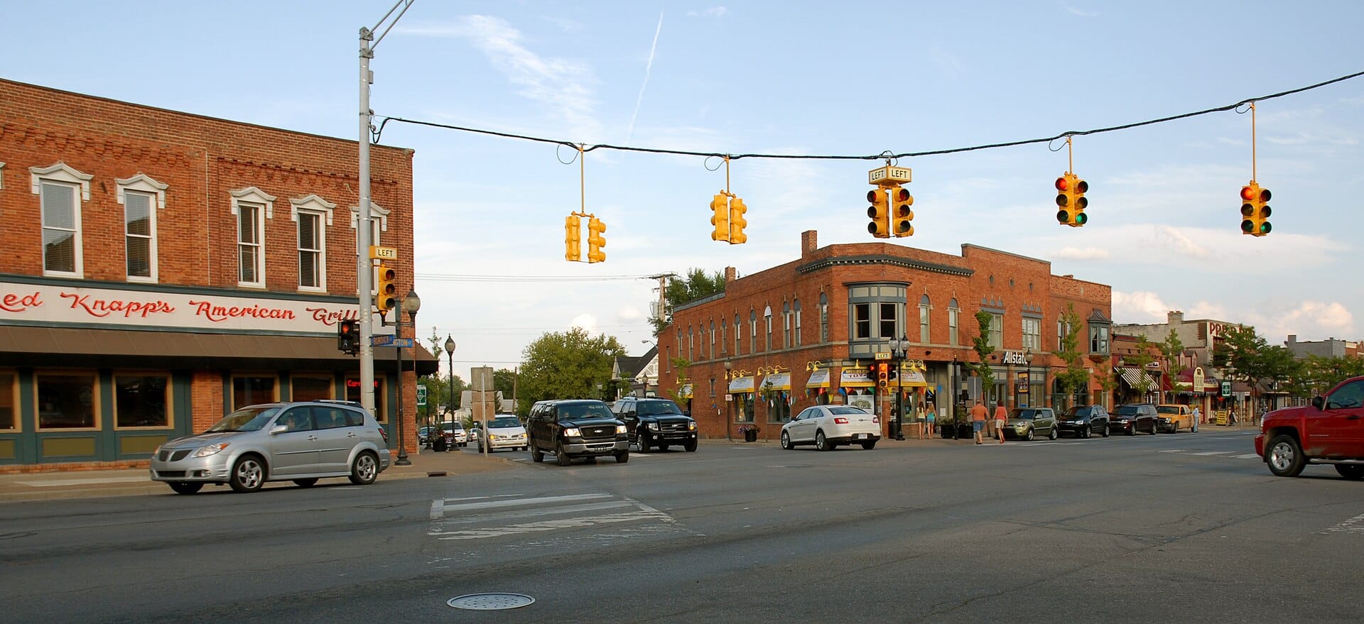Brick storefronts along the downtown main street in Oxford, Michigan &mdash; CFH Insurance Consultants group health insurance and employee benefits consulting for Oxford, MI employers